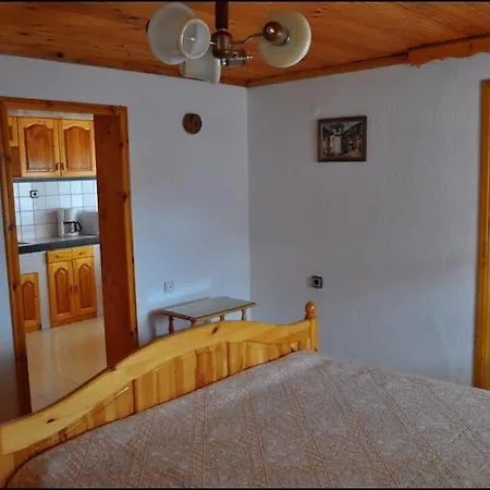 Sekvoia Guest house